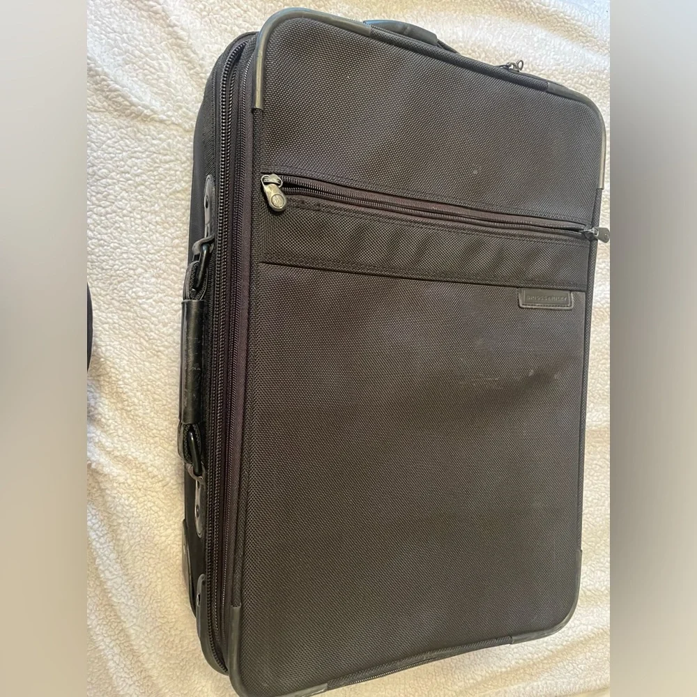 Briggs & Riley Carry-On Suitcase - Picture 1 of 14